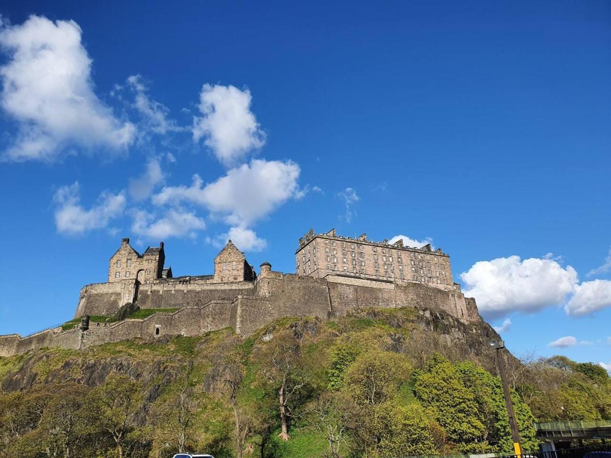 Lovely 2 Bedroom Flat In The Heart Of The City Edinburgh Ngoại thất bức ảnh